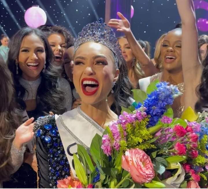 USA Wins Miss Universe Pageant – OfficialoluchiLloyd